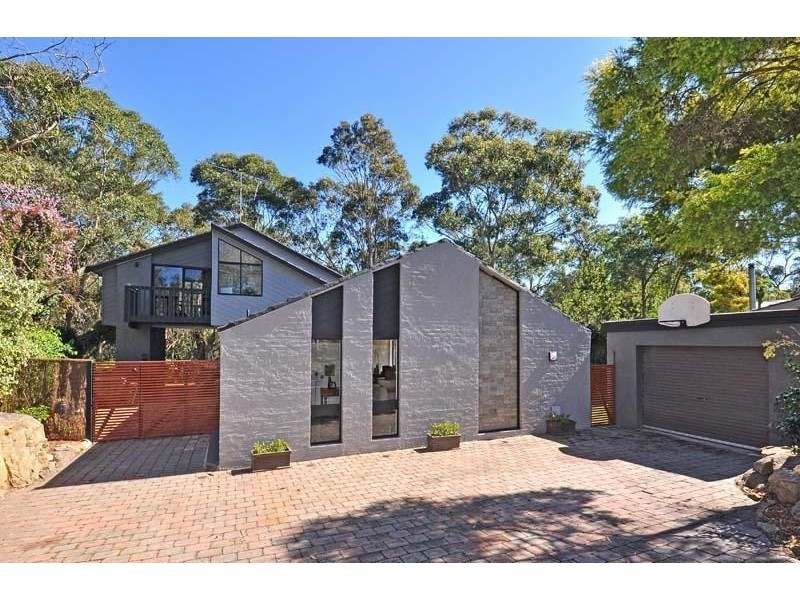 19 Knightsbridge Place, Castle Hill NSW 2154