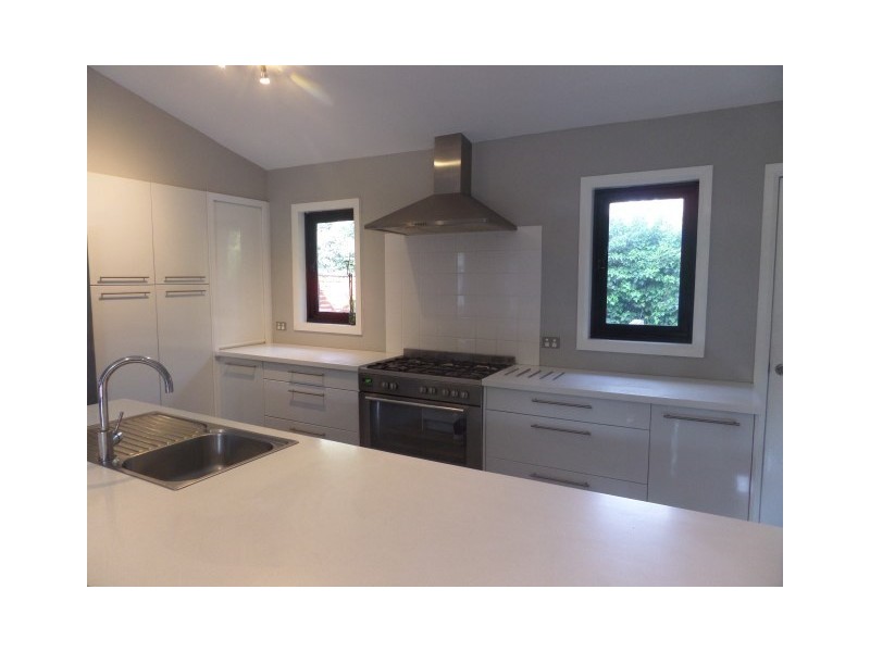 19 Knightsbridge Place, Castle Hill NSW 2154