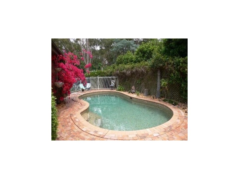 19 Knightsbridge Place, Castle Hill NSW 2154