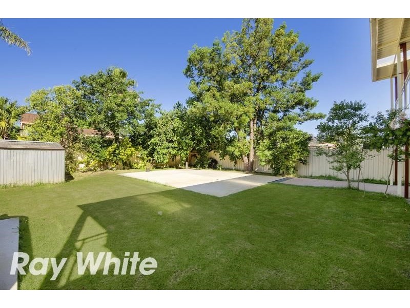 22 Roberts Place, Mcgraths Hill NSW 2756