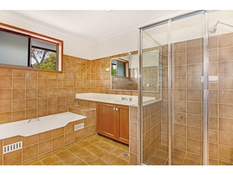 2 Lawson Place, Castle Hill NSW 2154
