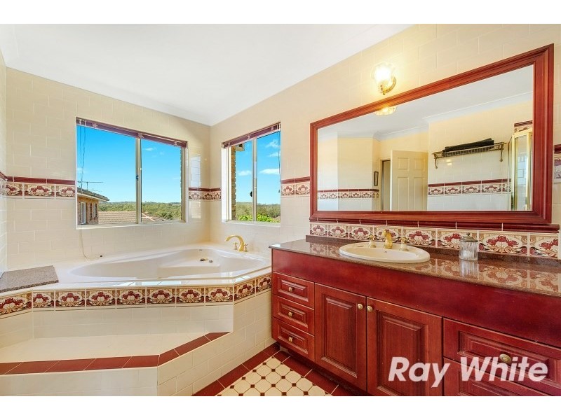 10 Beaumaris Avenue, Castle Hill NSW 2154