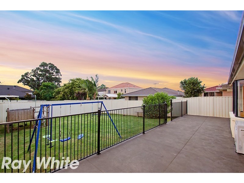 4 Lilac Place, Quakers Hill NSW 2763