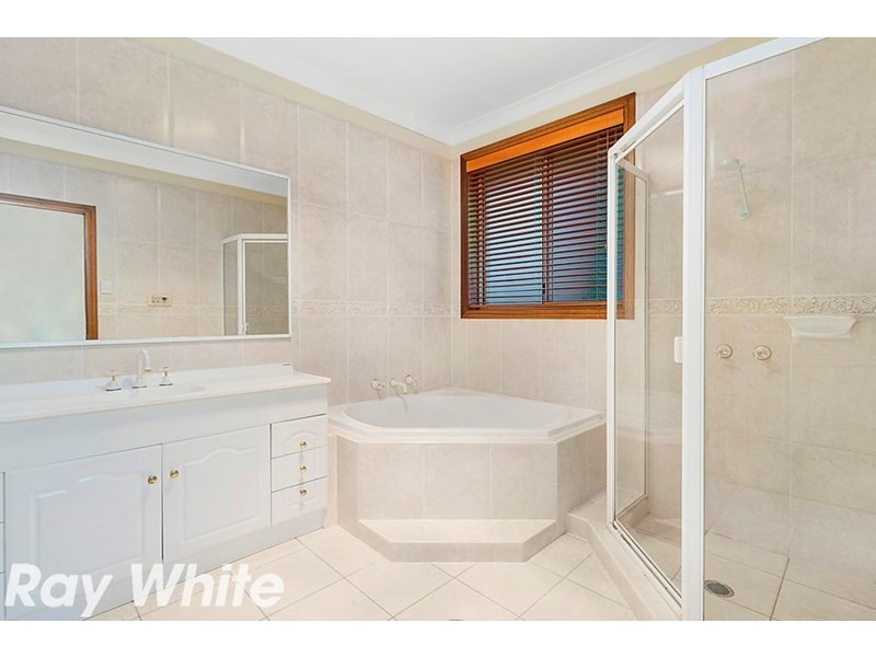 6 Lodgeworth Place, Castle Hill NSW 2154