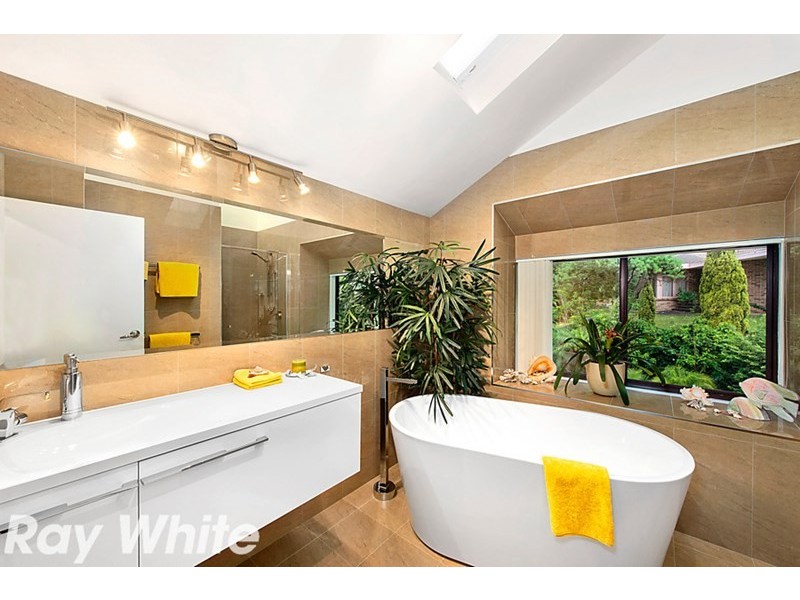 38 Winchcombe Place, Castle Hill NSW 2154