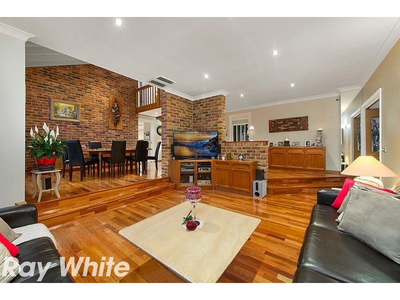 38 Winchcombe Place, Castle Hill NSW 2154