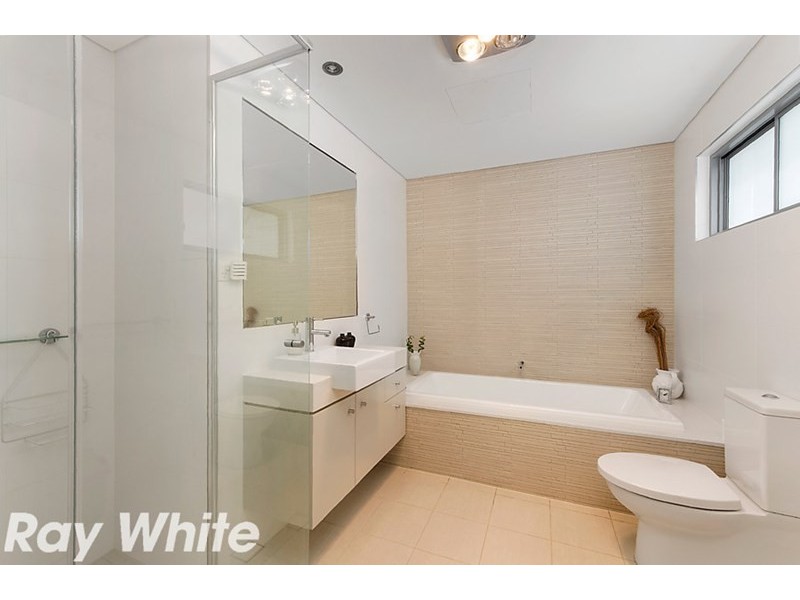 84 Central Park Avenue, Baulkham Hills NSW 2153