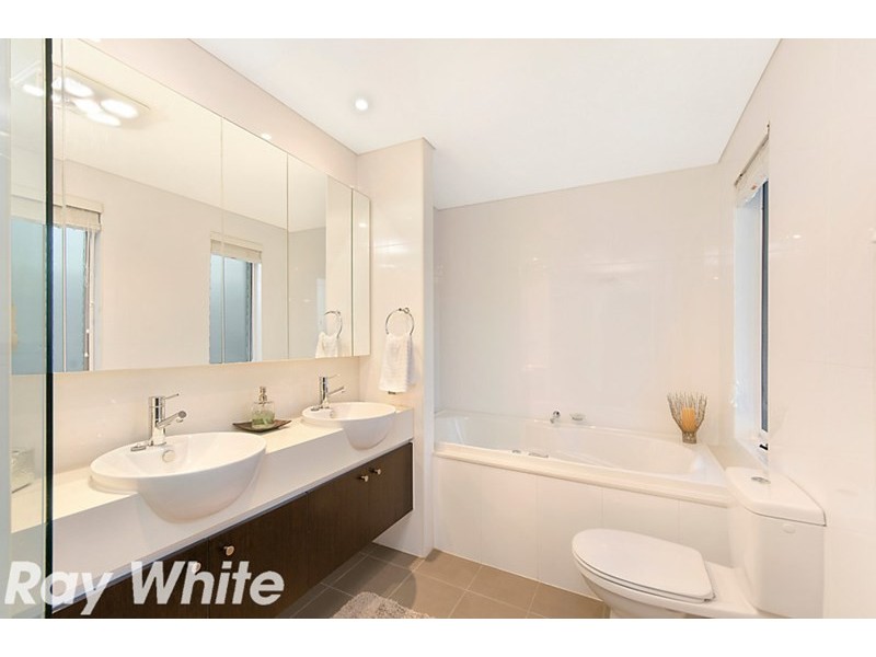 10 Jardine Terrace, Bella Vista NSW 2153