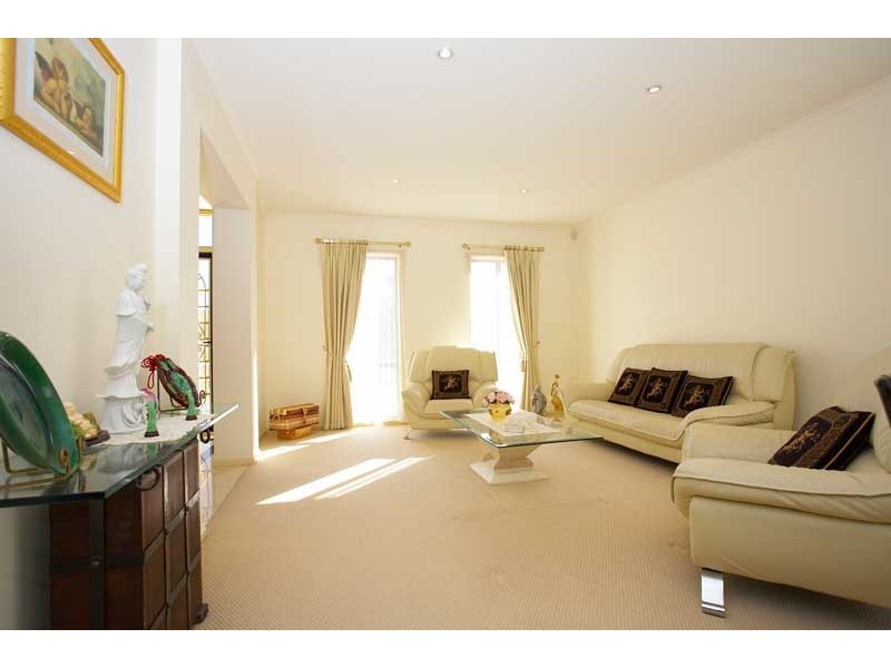 18 Golden Grove Avenue, Kellyville NSW 2155