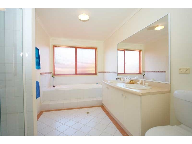 18 Golden Grove Avenue, Kellyville NSW 2155