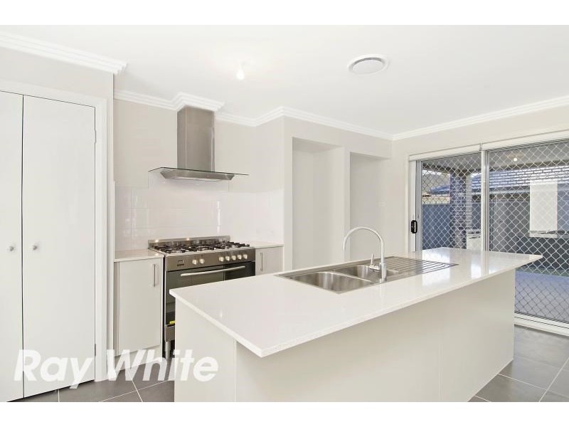 10 Dempsey Crescent, Kellyville NSW 2155