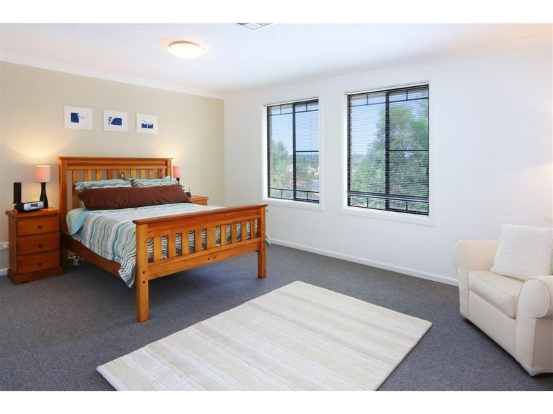 30 Broadleaf Crescent, Beaumont Hills NSW 2155