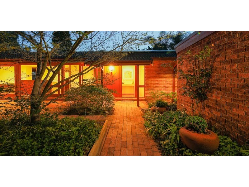 8 Keighran Place, Cherrybrook NSW 2126