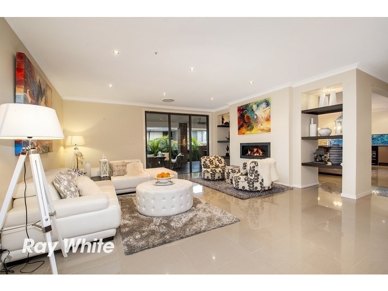 33 Kirkwall Avenue, Castle Hill NSW 2154