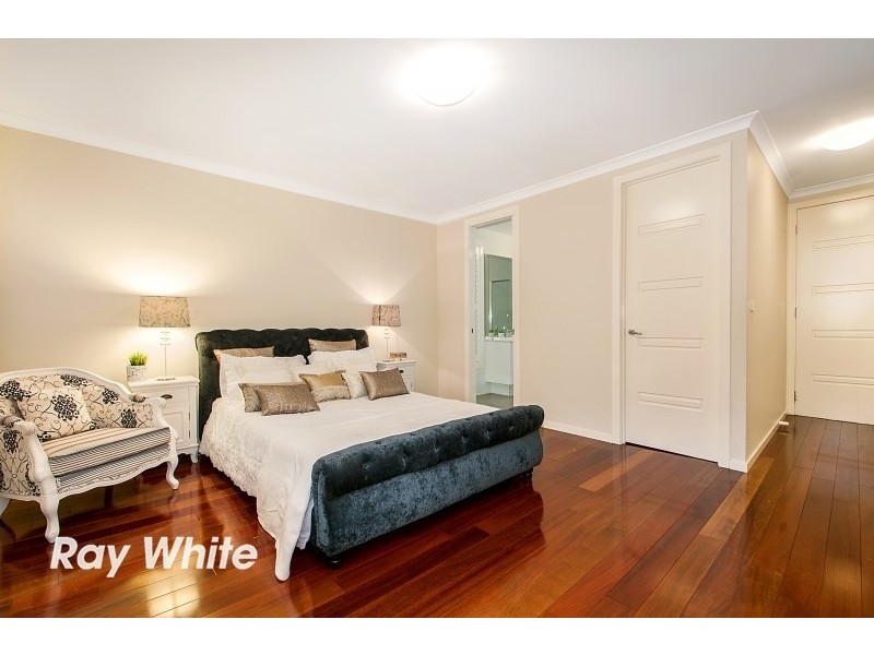 33 Kirkwall Avenue, Castle Hill NSW 2154