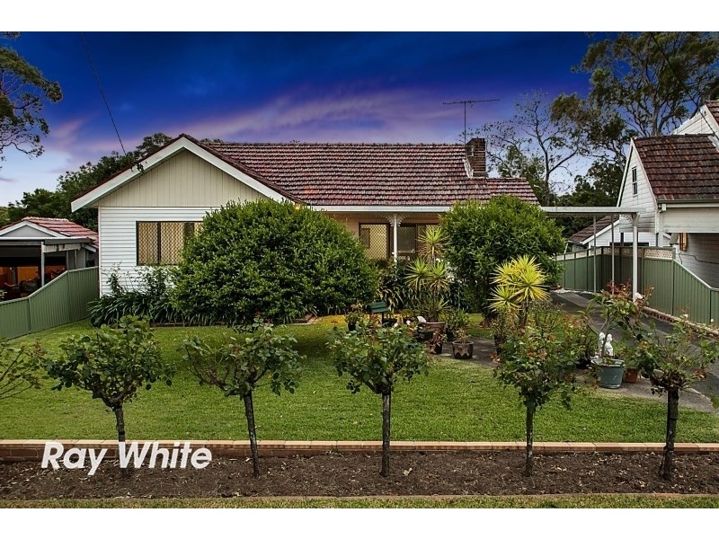 11 Moir Avenue, Northmead NSW 2152