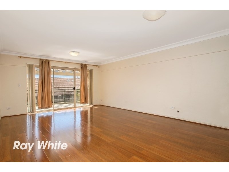 18/1 cheriton Avenue, Castle Hill NSW 2154