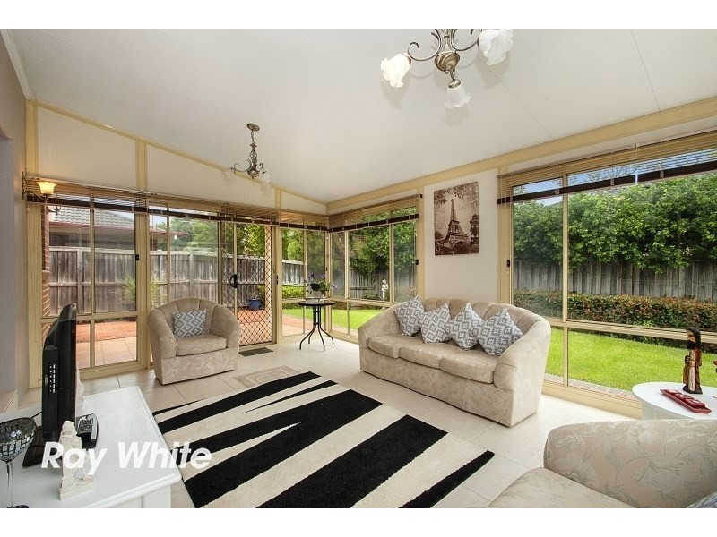 20 Millcroft Way, Beaumont Hills NSW 2155