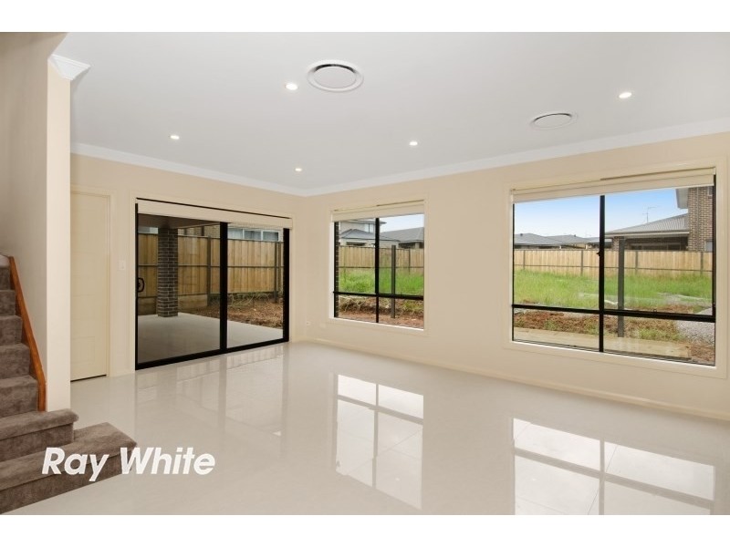 17 Springwood Avenue, The Ponds NSW 2769