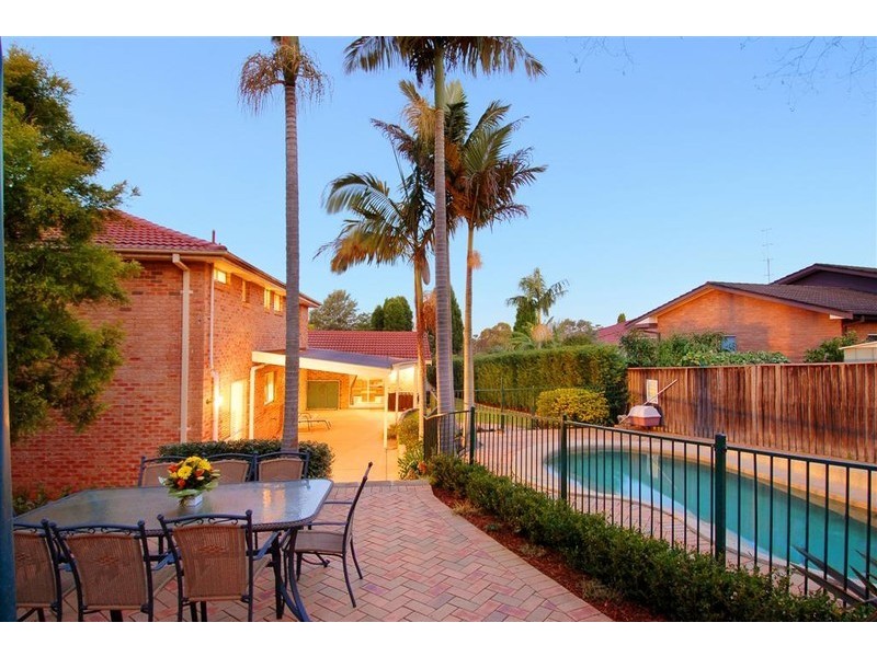 18 Stringybark Place, Castle Hill NSW 2154