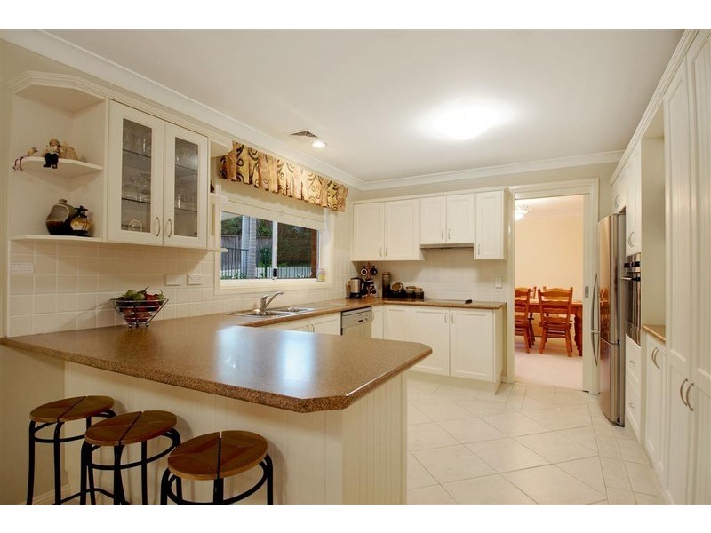 18 Stringybark Place, Castle Hill NSW 2154