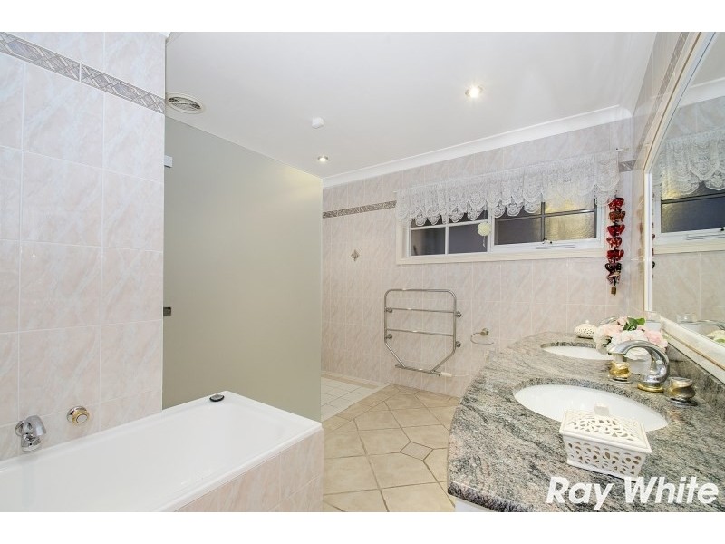 4 Bendtree Way, Castle Hill NSW 2154