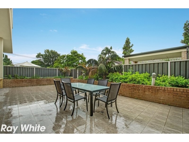 2/5 Sherwin Avenue, Castle Hill NSW 2154