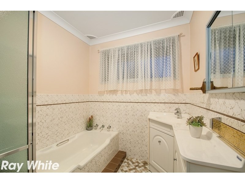 63 Merindah Road, Baulkham Hills NSW 2153