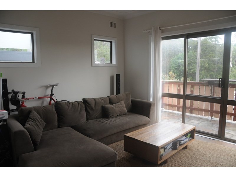 22 Palomar Parade, Freshwater NSW 2096