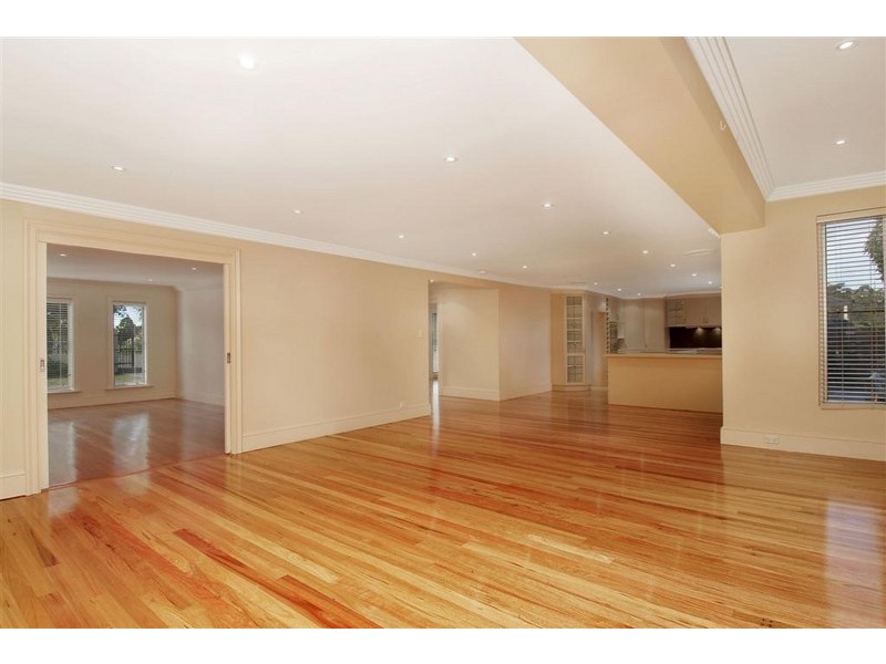 15 Mornington Avenue, Castle Hill NSW 2154