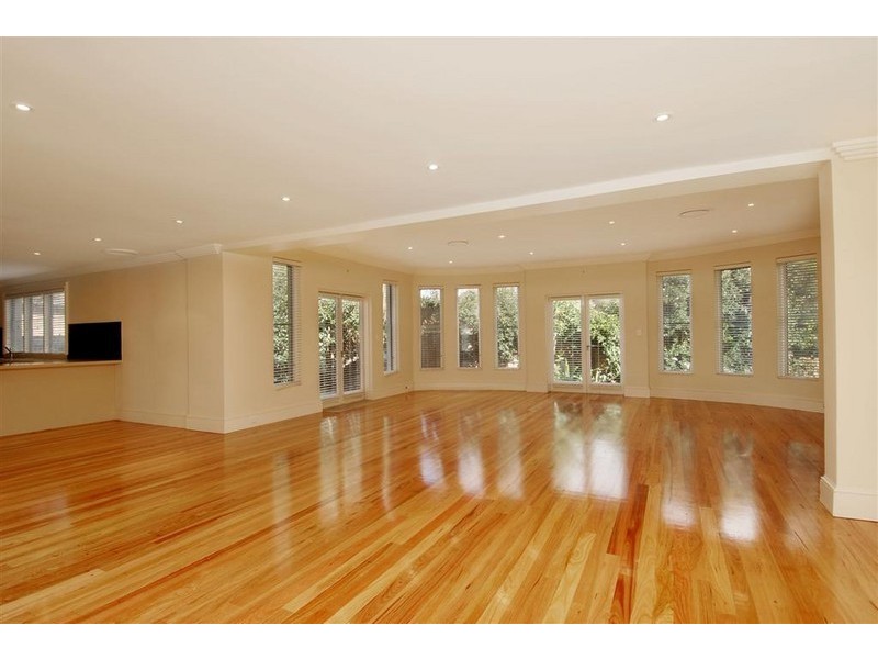 15 Mornington Avenue, Castle Hill NSW 2154