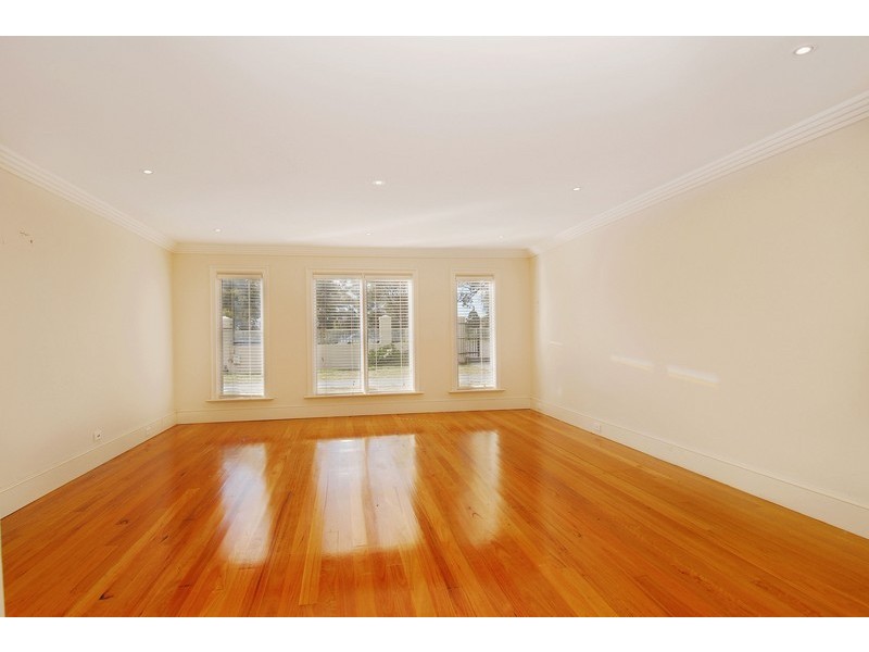 15 Mornington Avenue, Castle Hill NSW 2154