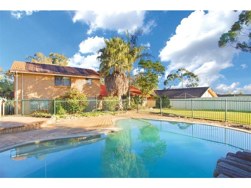 35 Greenbank Drive, Glenhaven NSW 2156