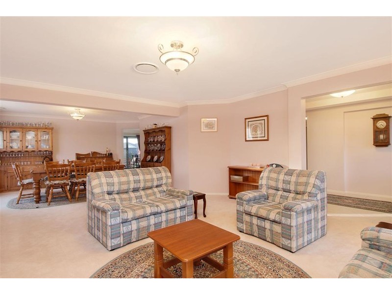 12 Cunningham Parade, Kellyville NSW 2155