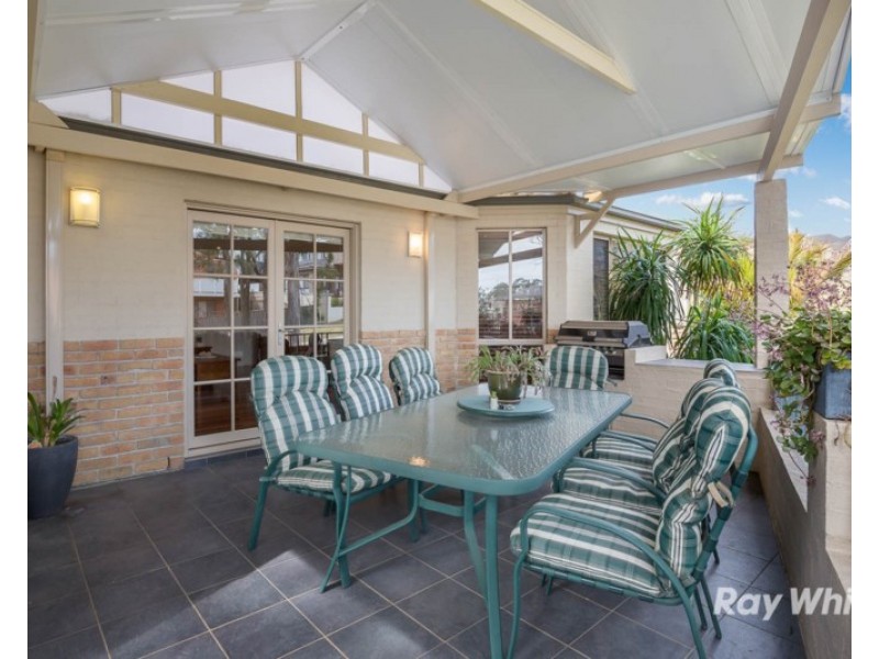 10 Helmsley Grove, Castle Hill NSW 2154