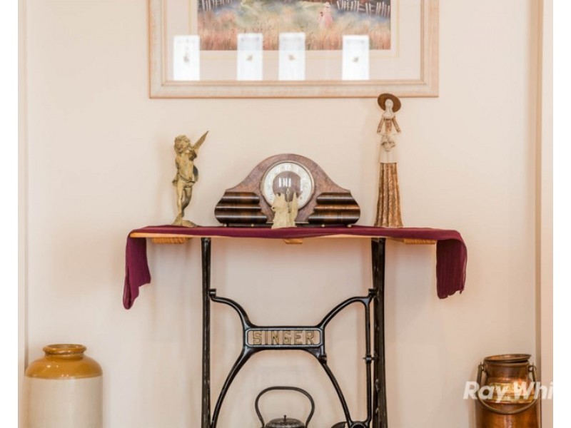 10 Helmsley Grove, Castle Hill NSW 2154