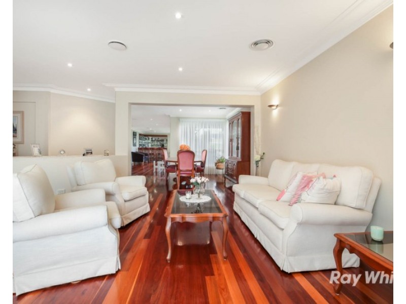 10 Helmsley Grove, Castle Hill NSW 2154