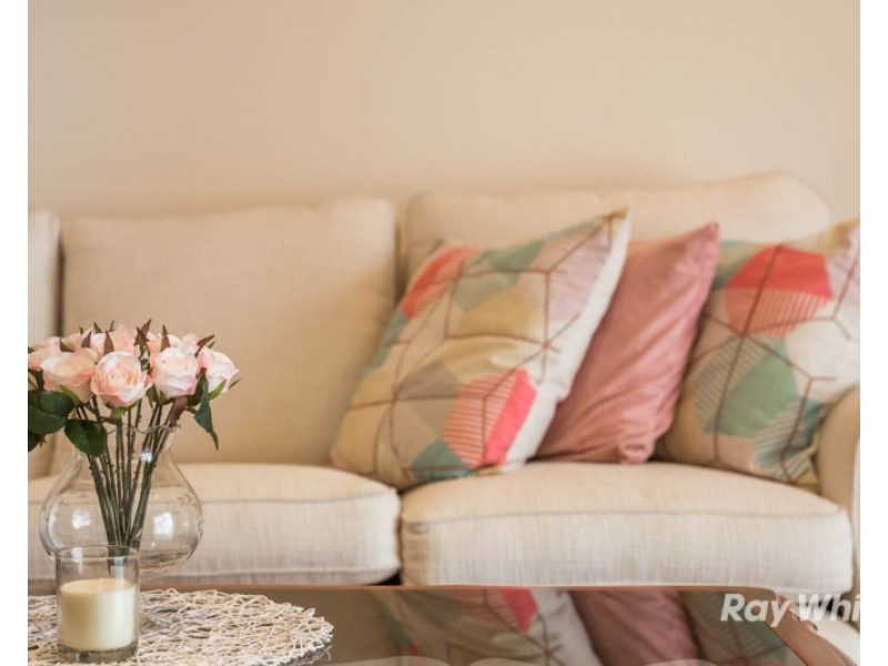 10 Helmsley Grove, Castle Hill NSW 2154