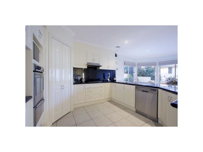 11 Capizzi Place, Castle Hill NSW 2154