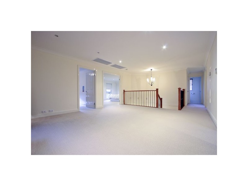 11 Capizzi Place, Castle Hill NSW 2154