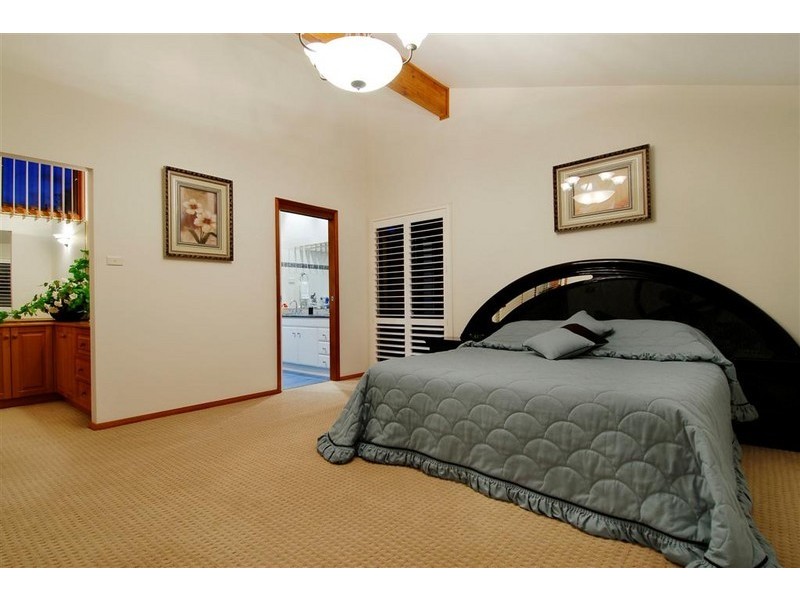 30 Ulundri Drive, Castle Hill NSW 2154