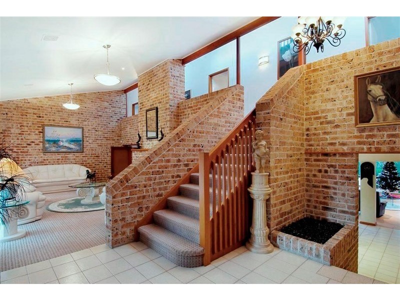 30 Ulundri Drive, Castle Hill NSW 2154