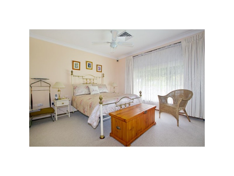 53 Crestwood Drive, Baulkham Hills NSW 2153