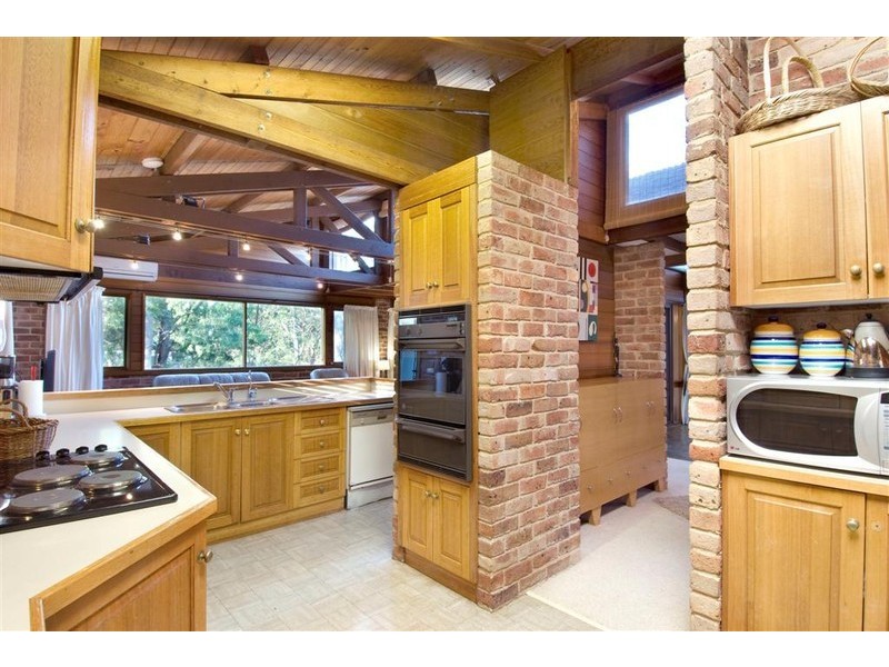 13 Woodvale Place, Castle Hill NSW 2154