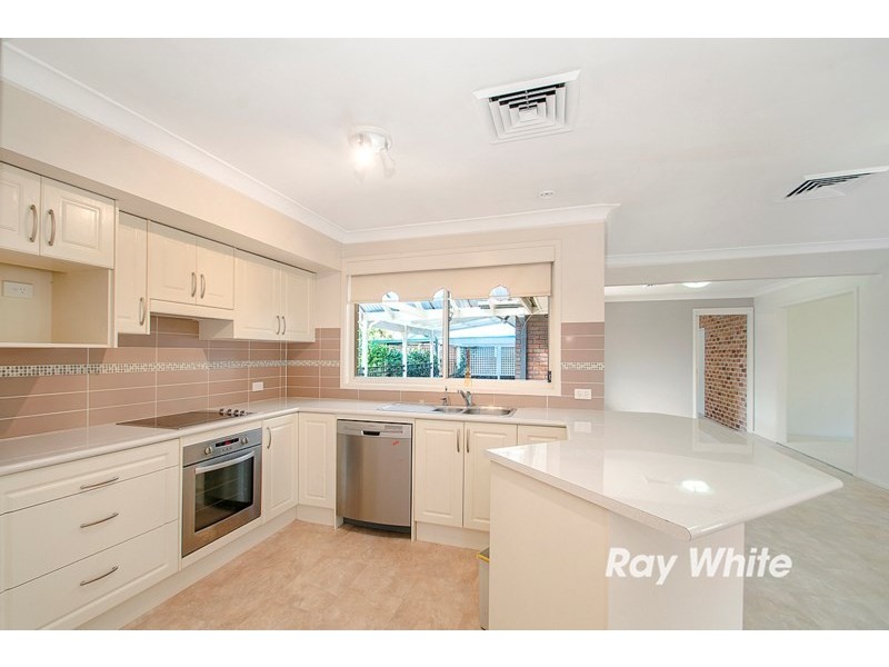 8 Winchcombe Place, Castle Hill NSW 2154