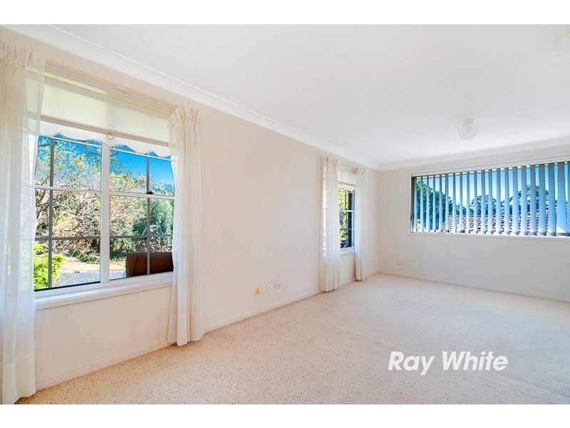 8 Winchcombe Place, Castle Hill NSW 2154