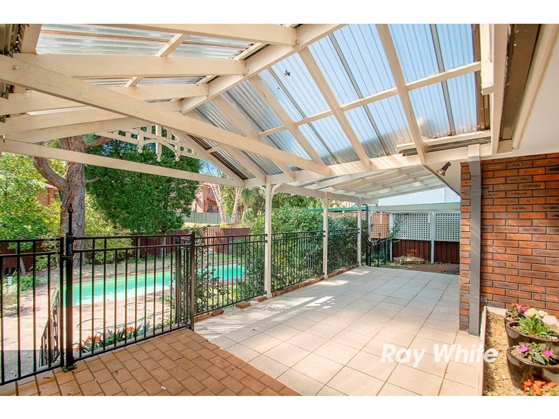 8 Winchcombe Place, Castle Hill NSW 2154