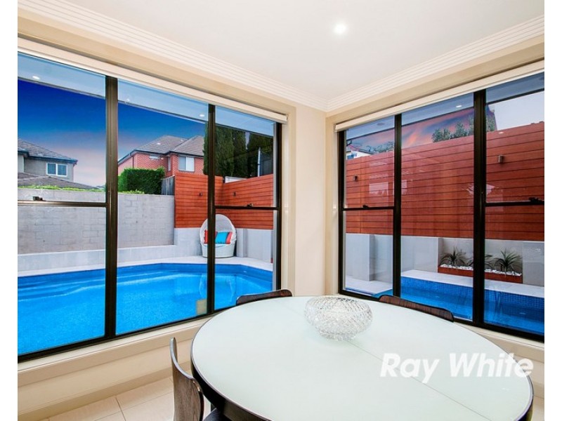 8 Ashburn Close, Bella Vista NSW 2153