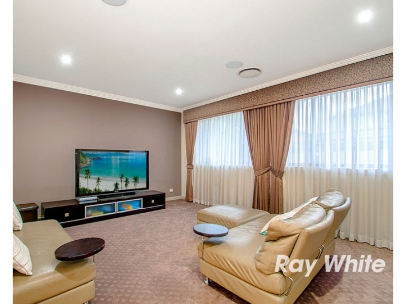 8 Ashburn Close, Bella Vista NSW 2153