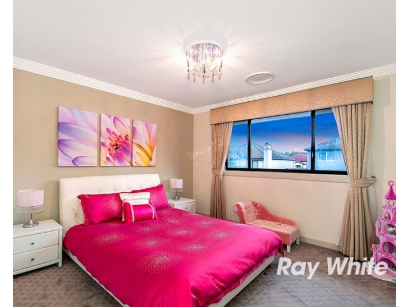 8 Ashburn Close, Bella Vista NSW 2153